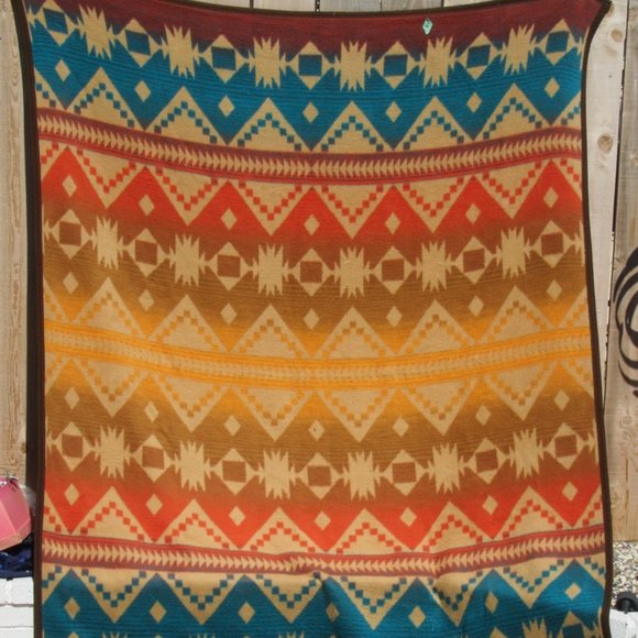 Vintage Aurora Biederlack Southwestern Aztec 90" x 73" Acrylic Blanket - Picture 2 of 5